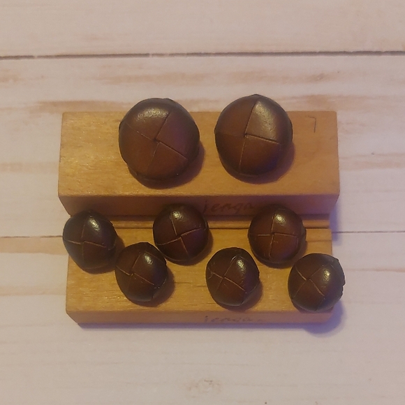 Brown Leather Button Set - Picture 1 of 4